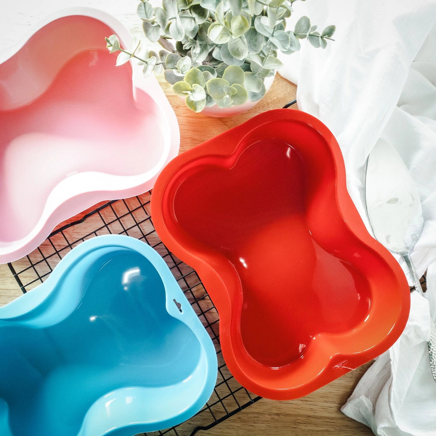 Bone Shaped Silicone Cake Pan