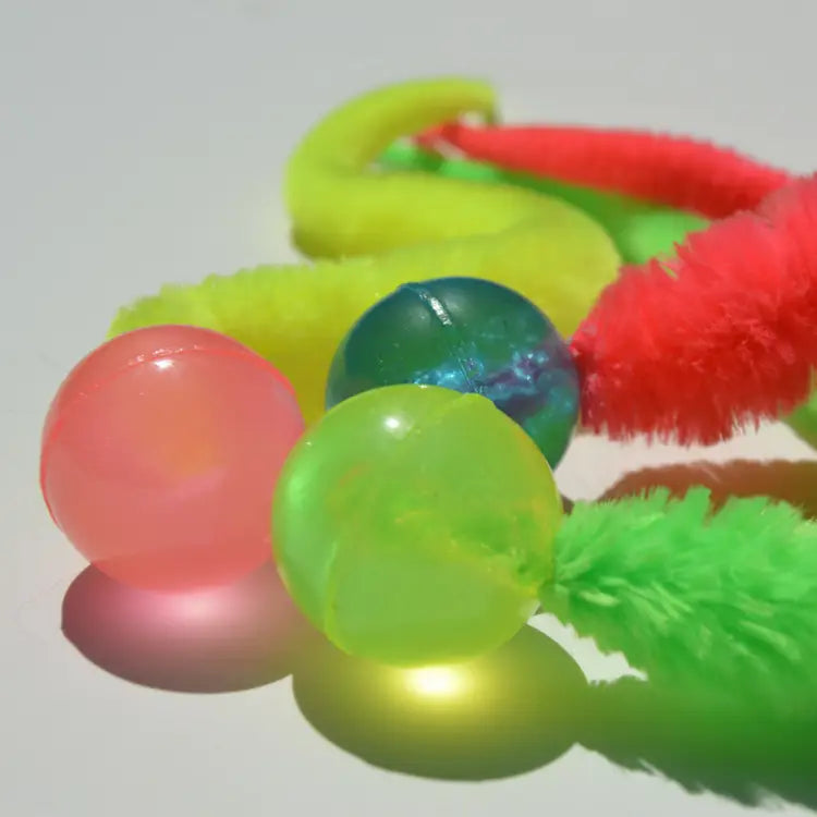 Dezi & Roo - Cat Toy Wiggly Glow Ball